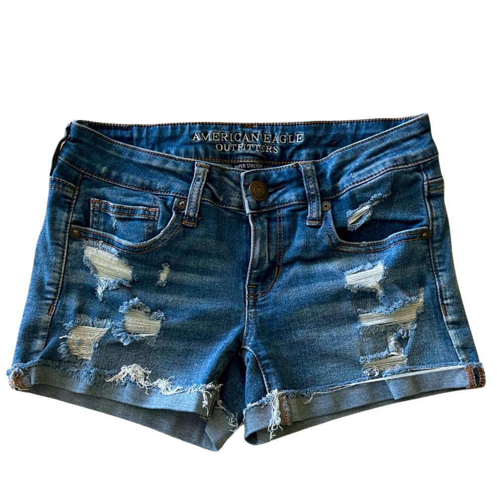 🌻🌻 American Eagle Outfitters Distress Shorts 🌺
